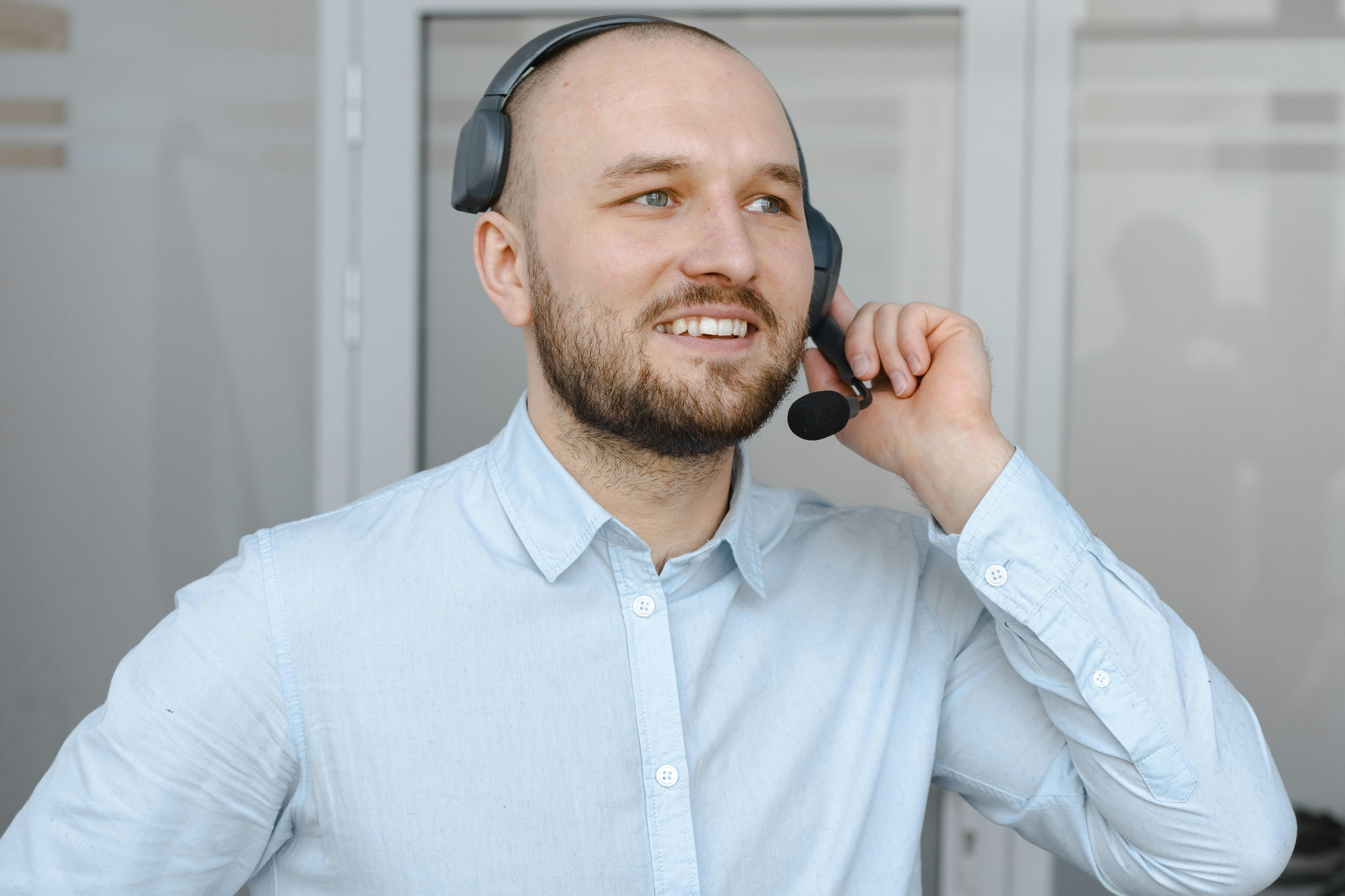 Telefonservice Berlin – professionelle Anrufannahme mit Headset